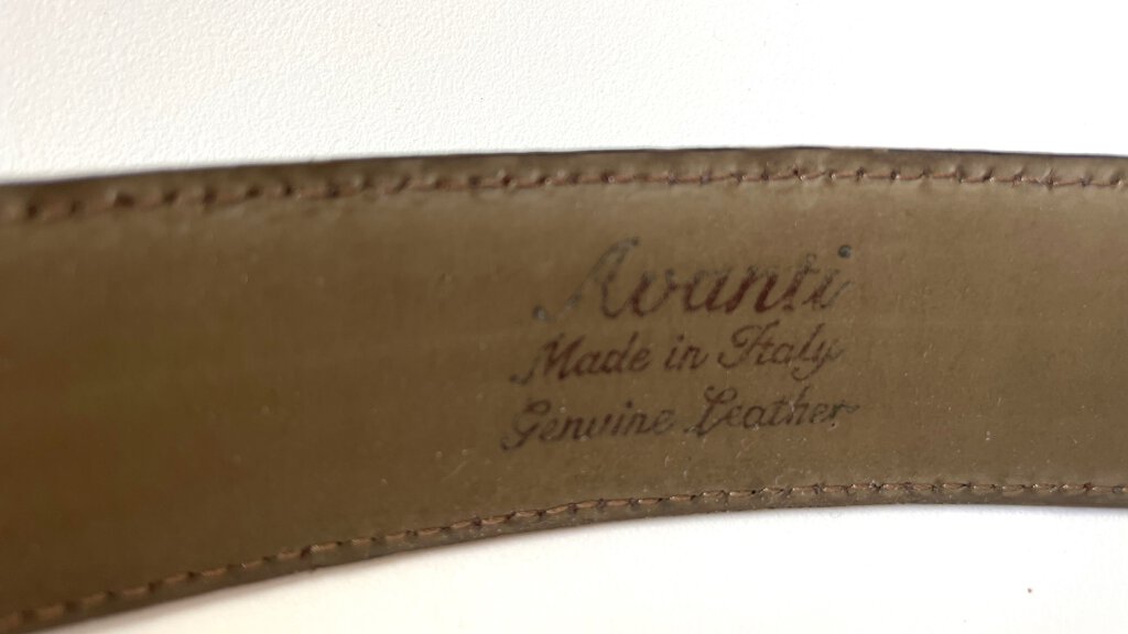 VINTAGE AVANTI CROC PRINT BELT