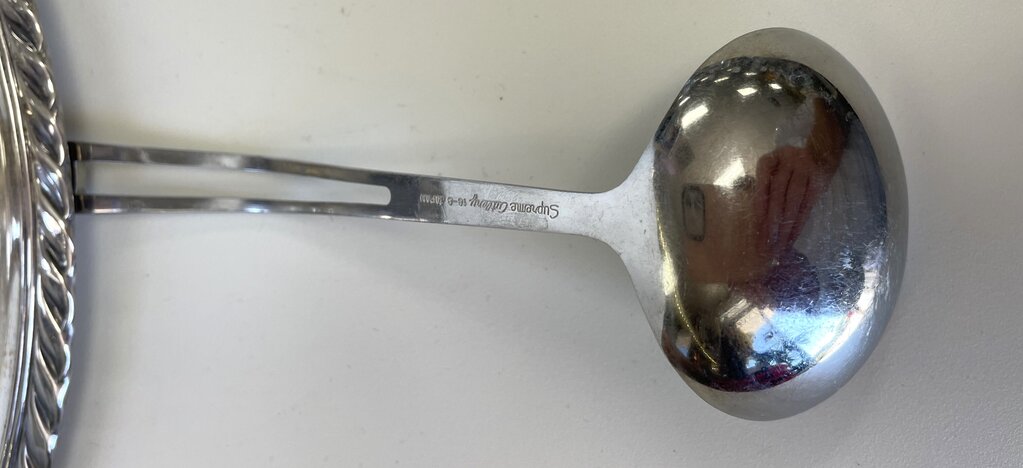 GRAVY BOAT AND SPOON