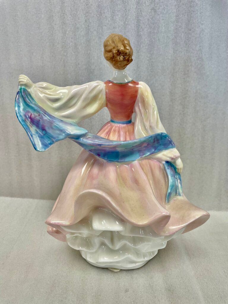 VINTAGE ROYAL DOULTON FIGURINE