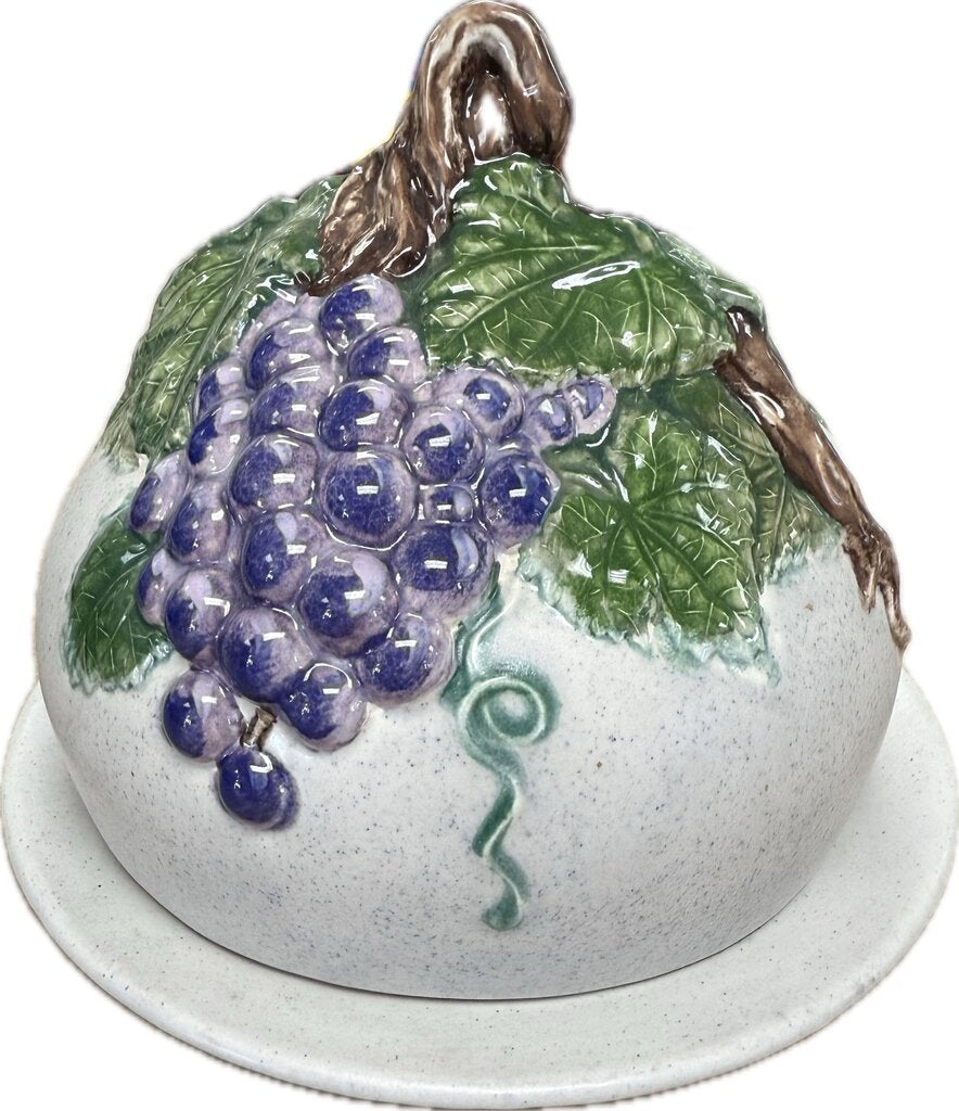 CERAMIC DOME CHEESE TRAY WITH GRAPES AND VINES