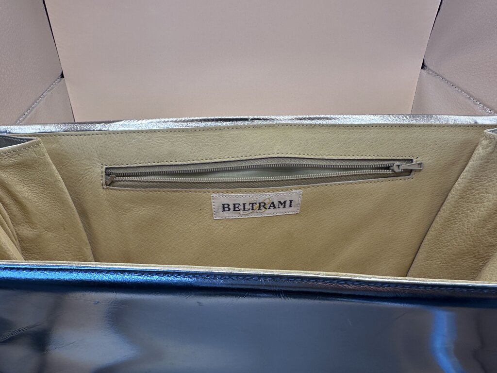 VINTAGE BELTRAMI SILVER PURSE
