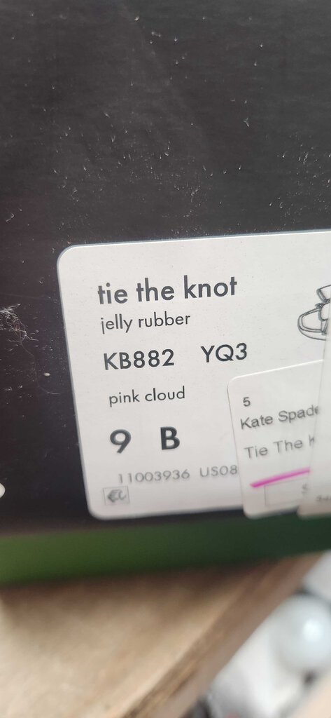 KATE SPADE JELLY RUBBER SANDELS SIZE 9B