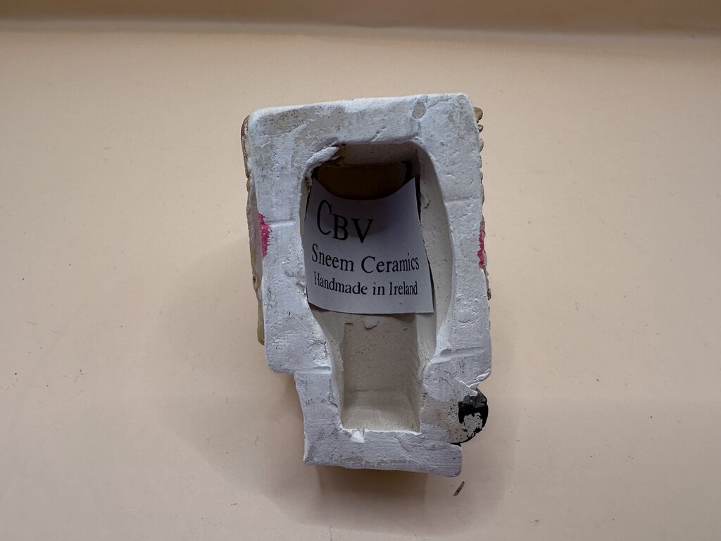 IRELAND CERAMIC COTTAGE