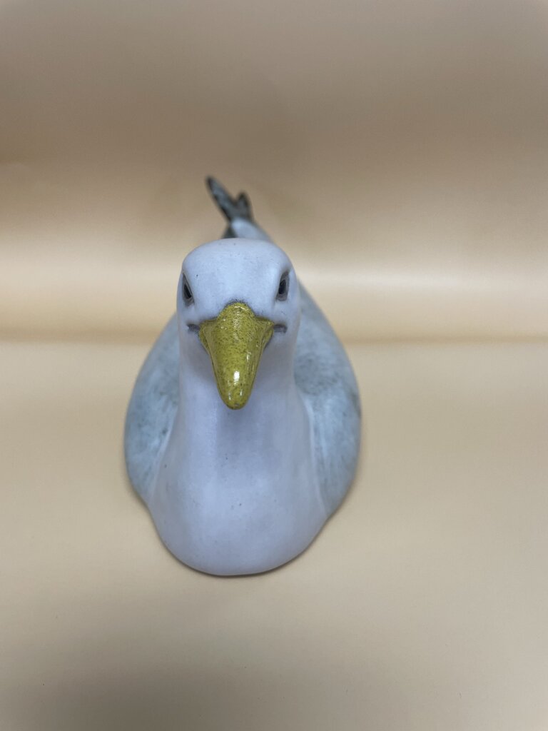 VINTAGE SEAGULL CERAMIC FIGURE