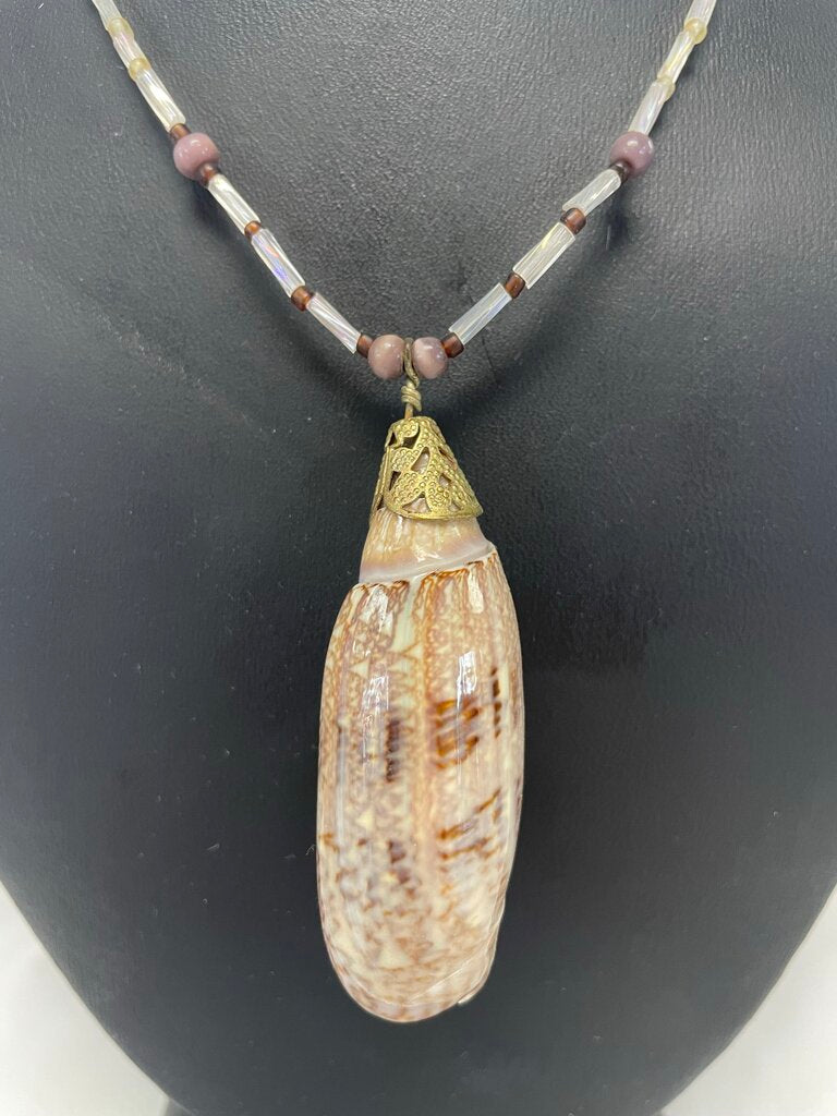SHELL NECKLACE AND EARRINGS