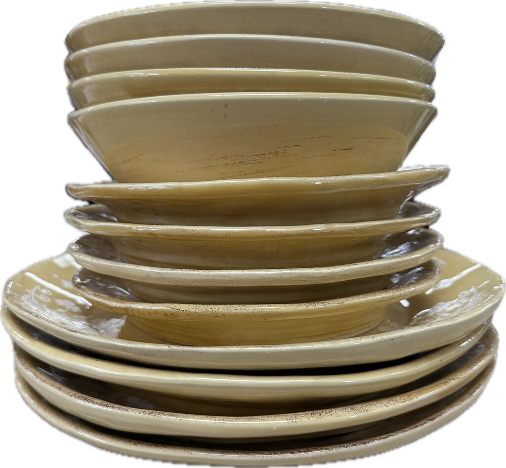 RARE CERAMICHE UMBRE BY TIRIDUZZI YELLOW CERAMIC DISHES SET OF 12