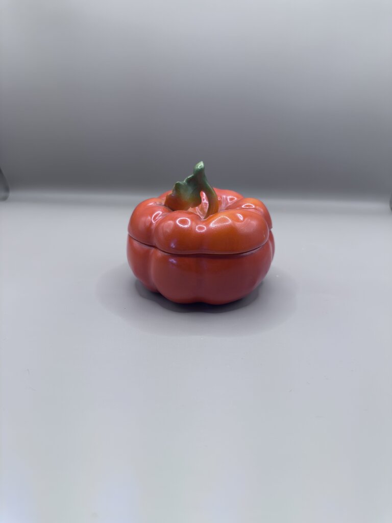 VINTAGE LIDDED TOMATO TRINKET BOX