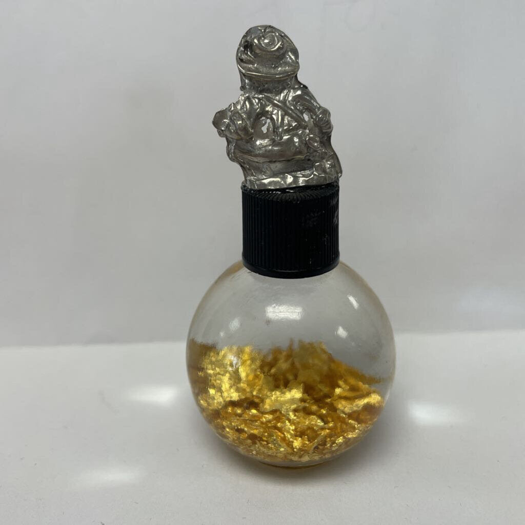 PURE GOLD FLAKE IN BOTTLE