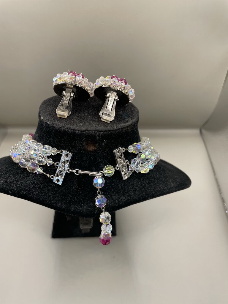 VINTAGE HOBE NECKLACE AND CLIP ON EARRING SET