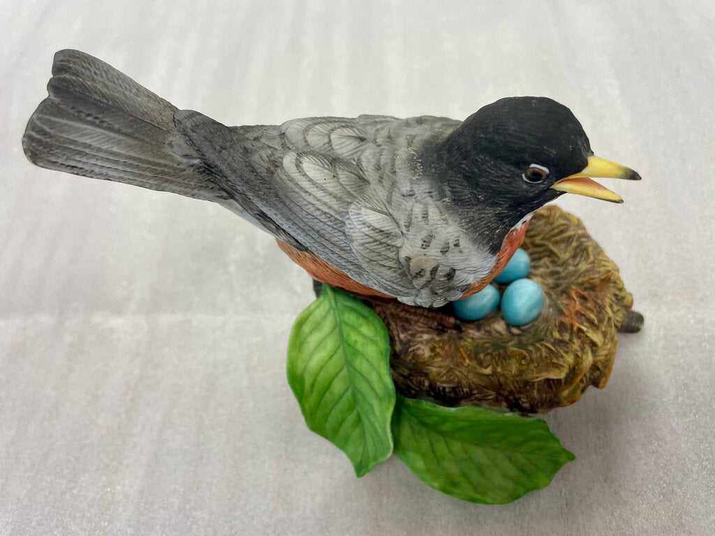 LENOX ROBIN FIGURE