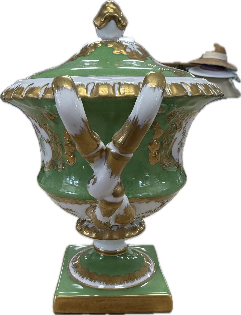 DECORATIVE CHELSEA HOUSE GREEN AND GOLD URN