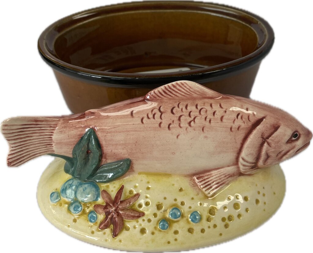 VINTAGE SIGMA CASSEROLE DISH WITH FISH LID 8 OZ