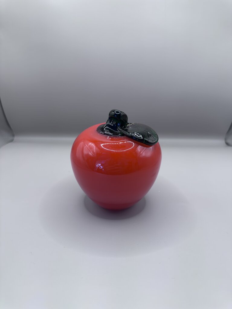 GLASS APPLE