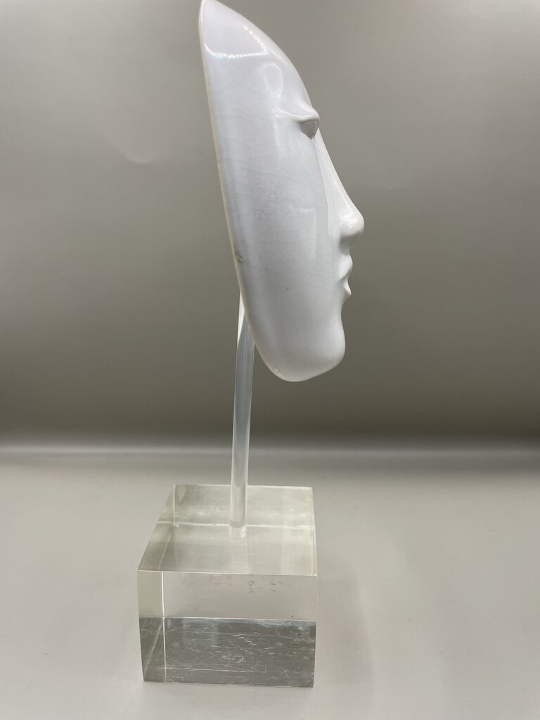 VINTAGE WHITE PORCELAIN FACE SCULPTURE ON LUCITE BASE