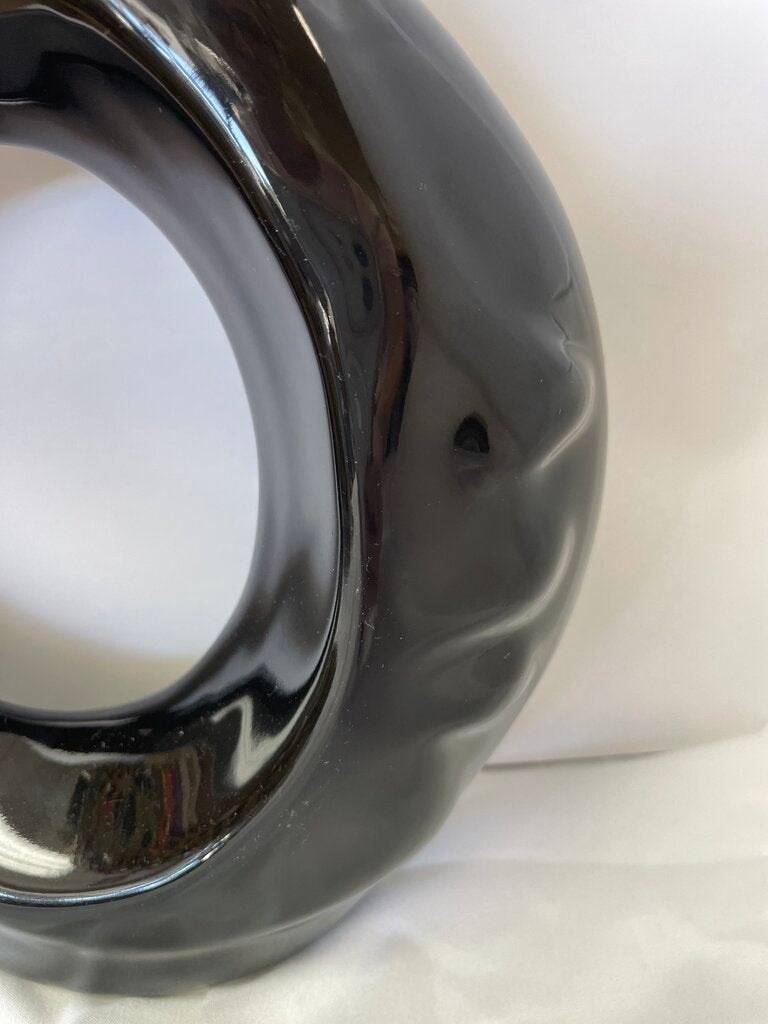 FACES VASE