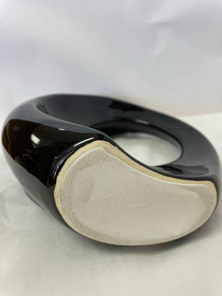FACES VASE