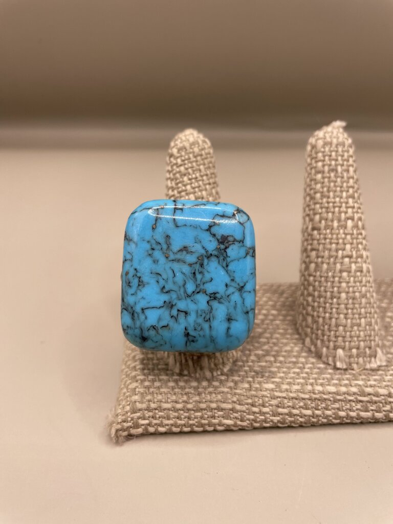 LARGE STERLING NATIVE AMERICAN TURQUOISE RING