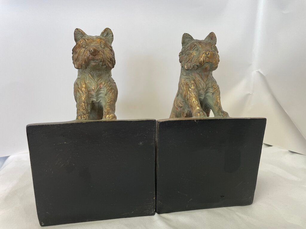 DOG BOOKENDS