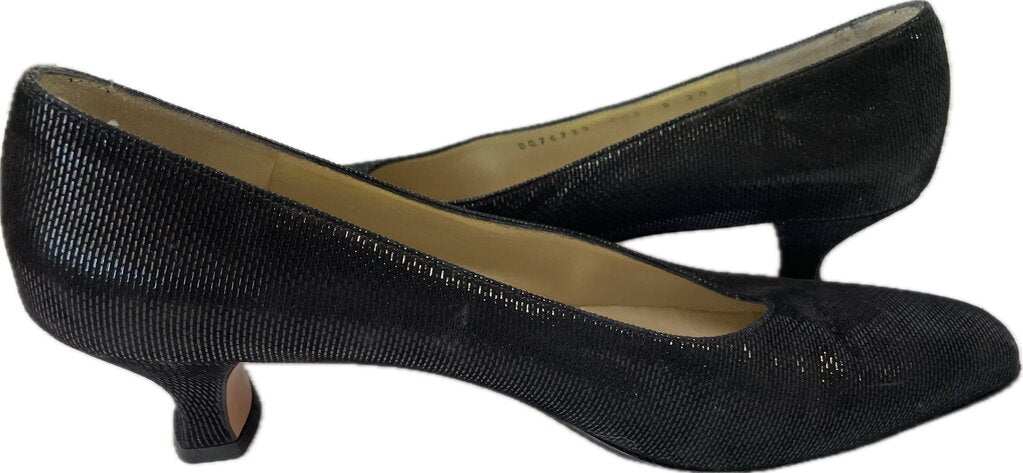 VINTAGE FERRAGAMO KITTY HEELS