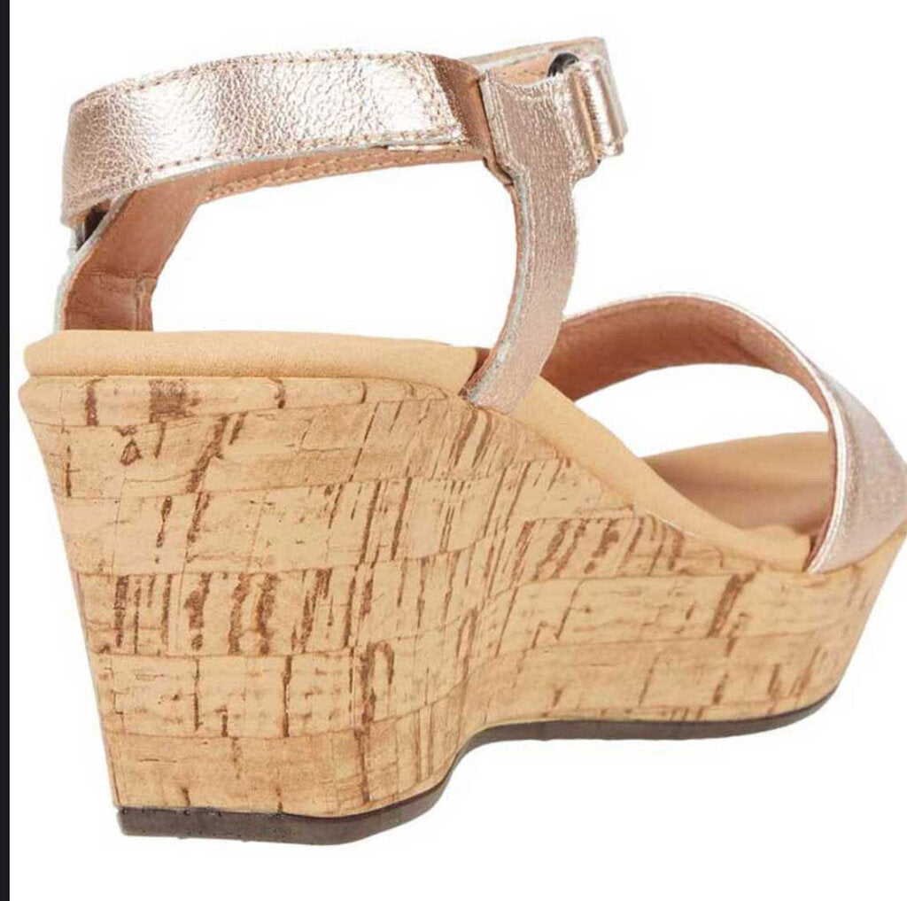 NAOT FOOTWEAR WOMEN'S PIER WEDGE SOFT ROSE GOLD