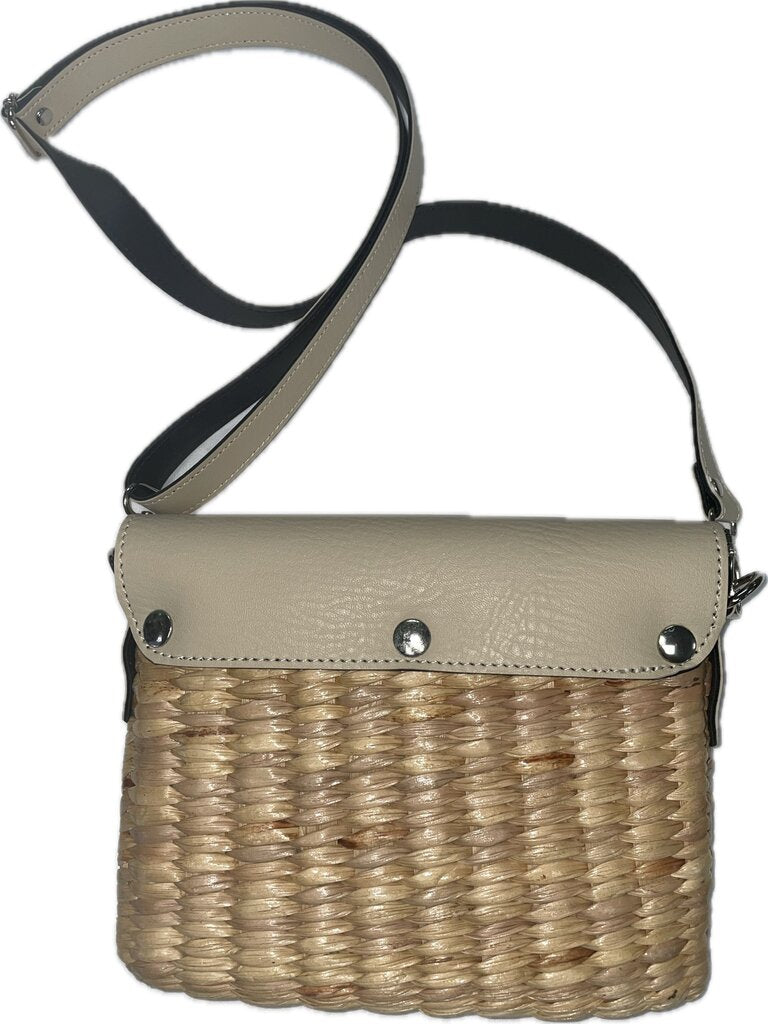 SEA AND GRASS RATTAN PURSE