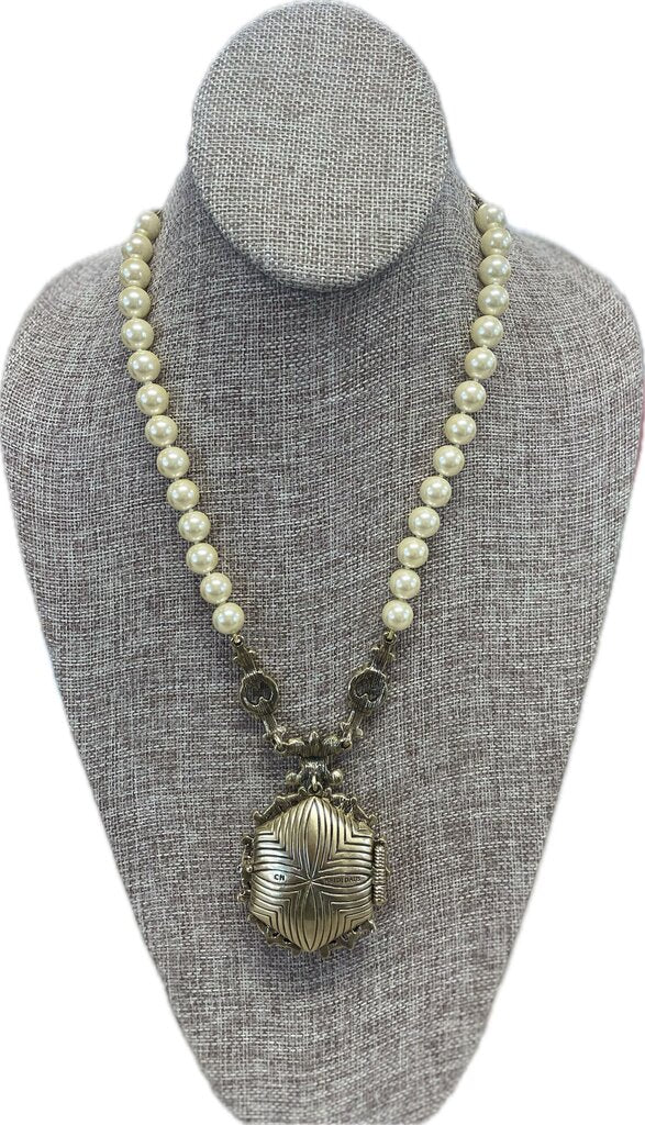 HEIDI DAUS UNFORGETTABLE LAVALIERE BEADED LOCKET NECKLACE