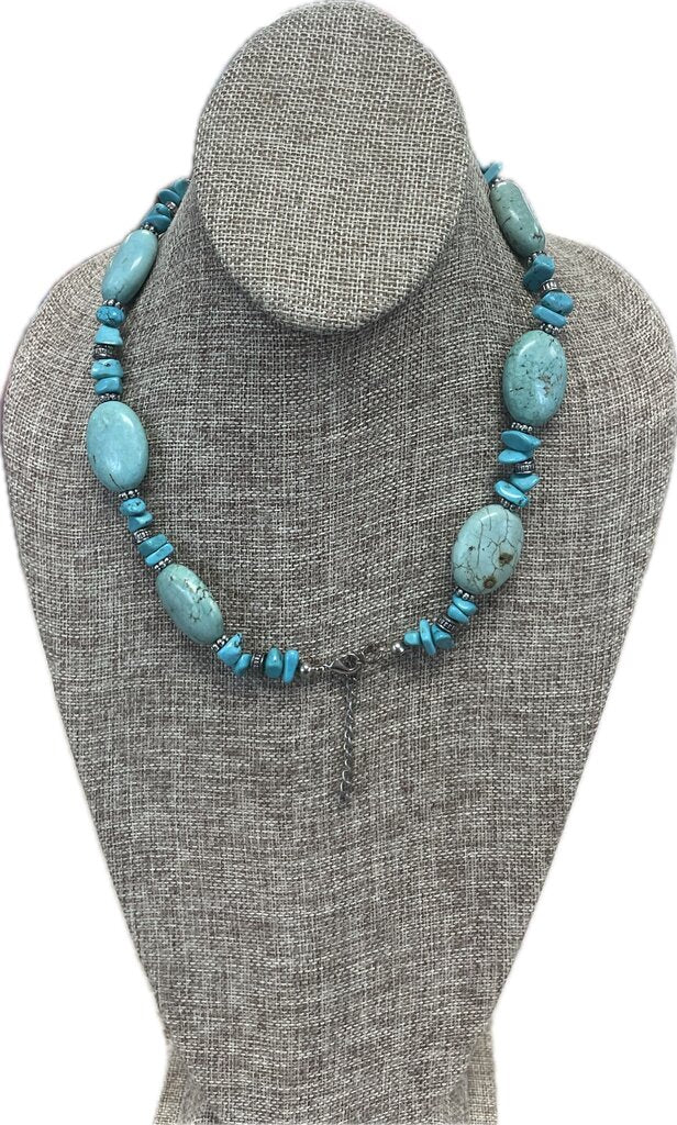 VINTAGE TURQUOISE NECKLACE