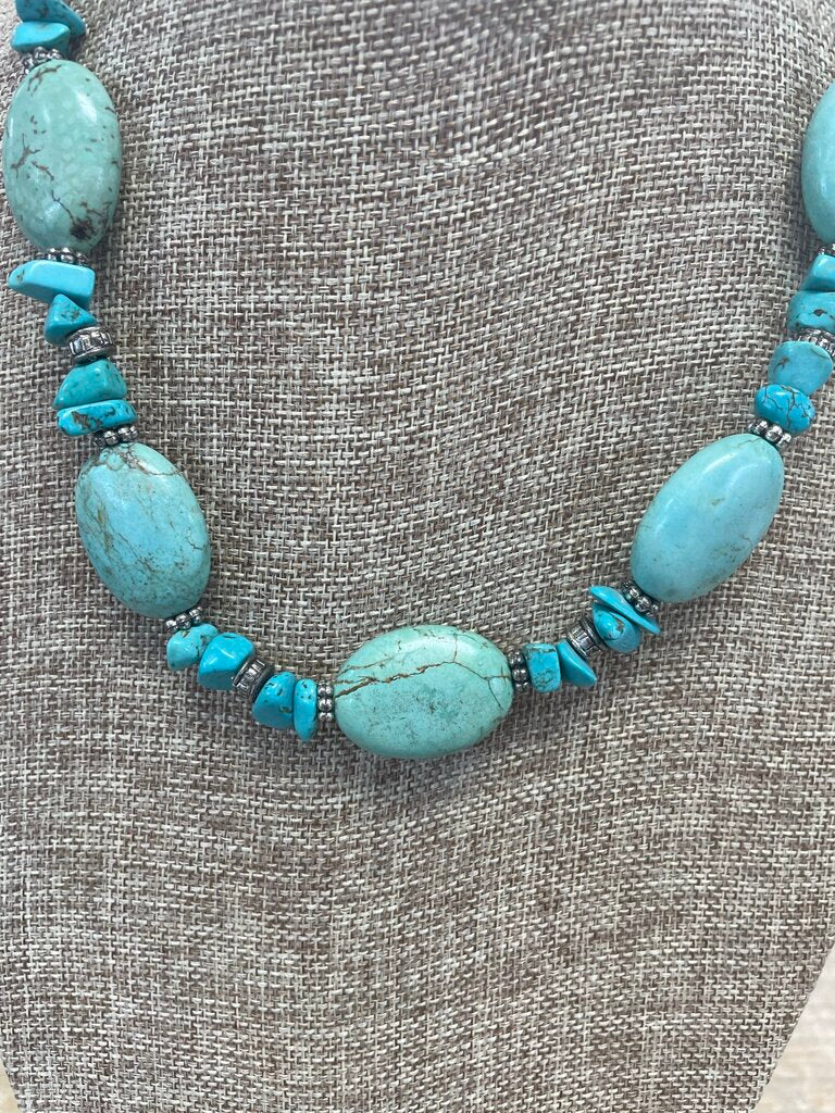 VINTAGE TURQUOISE NECKLACE