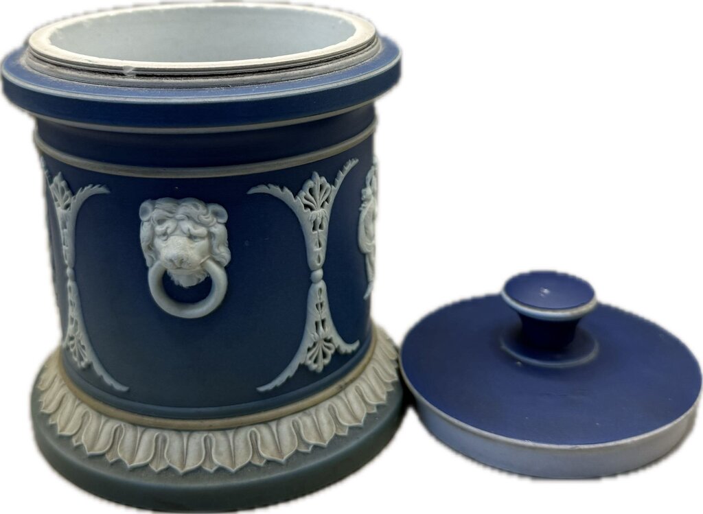 WEDGEWOOD BLUE JASPERWARE HUMIDOR TOBACCO JAR