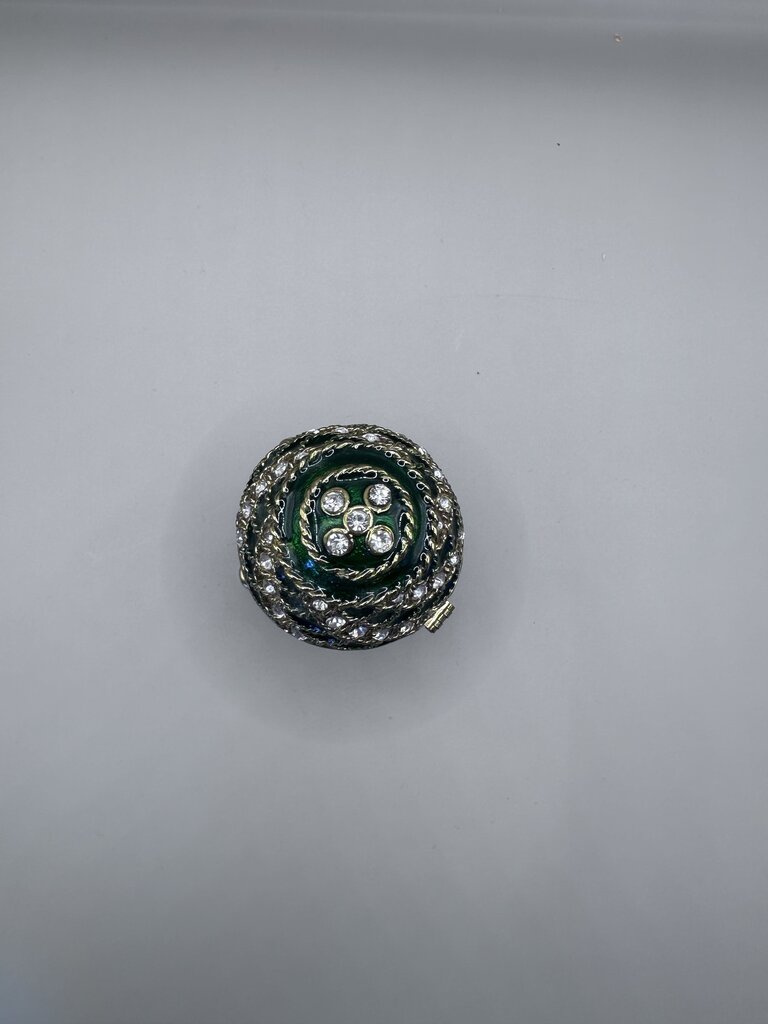 EMERALD LACE RUSSIAN EGG
