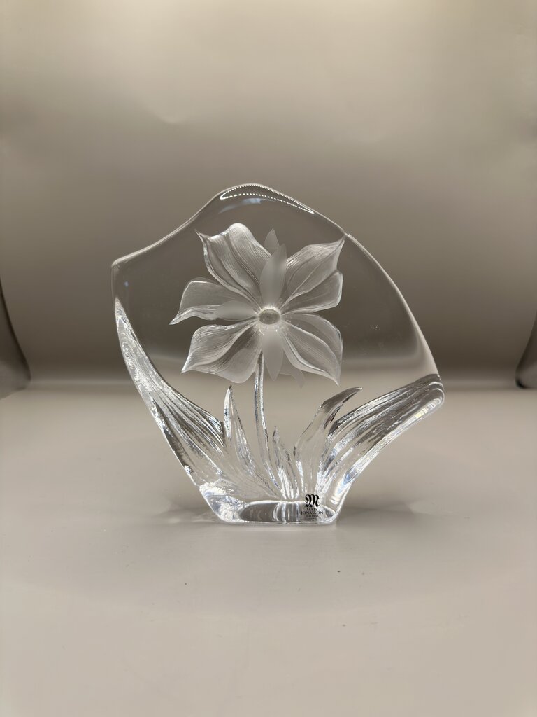 MATS JONASSON LEAD CRYSTAL FLOWER DECOR