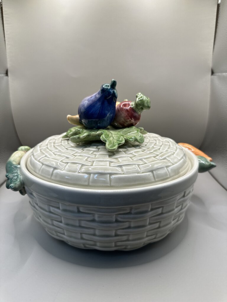 FITZ AND FLOYD HARVEST CASSEROLE DISH