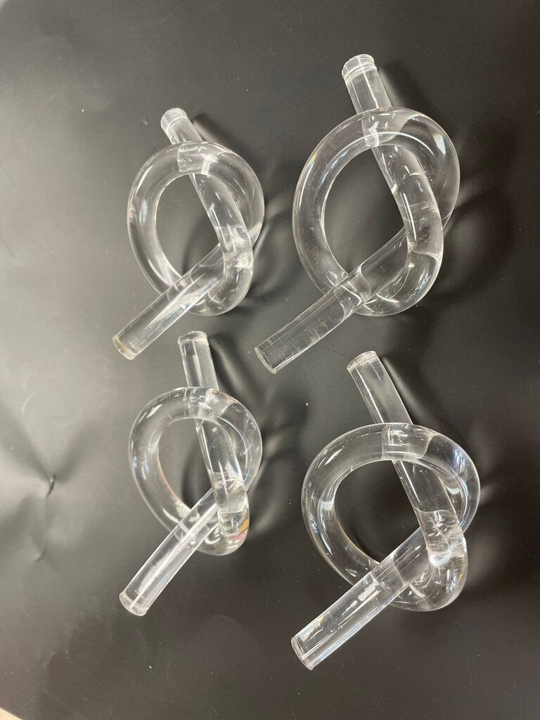DOROTHY THORPE PRETZEL KNOT NAPKIN RING HOLDER SET OF 4
