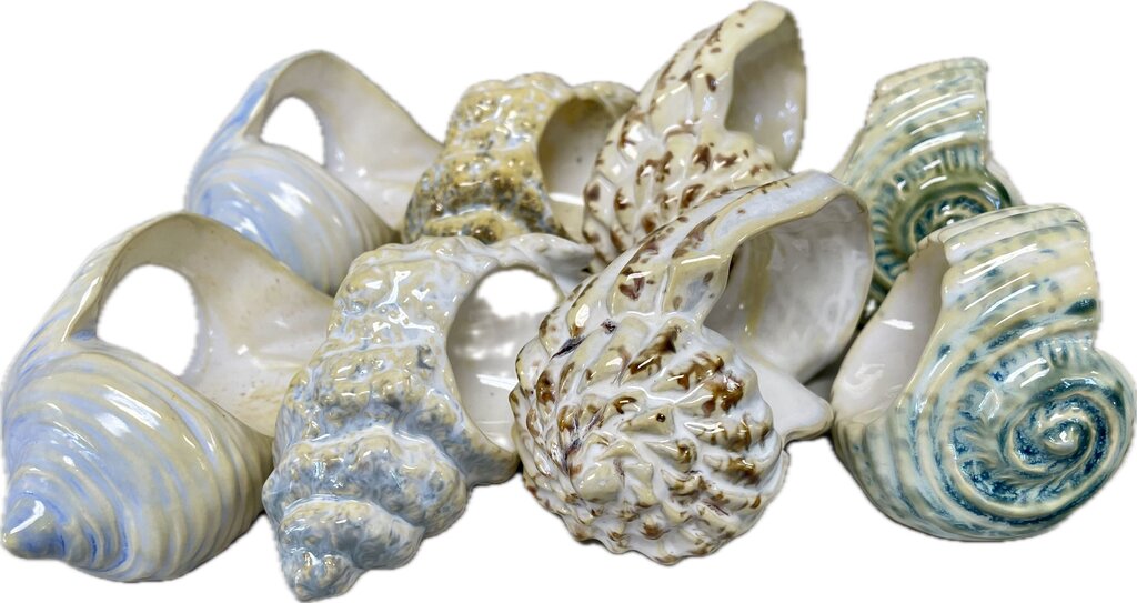 CERAMIC SEASHELL NAPKIN RINGS SET OF 8