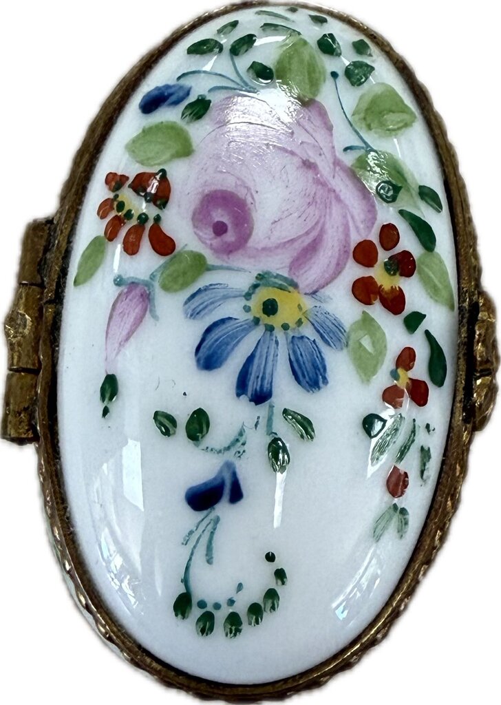 LIMOGES FLORAL PILL BOX