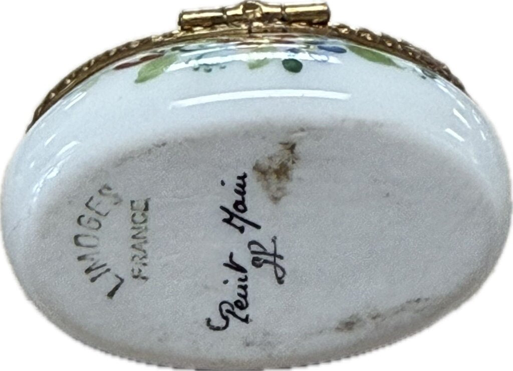 LIMOGES FLORAL PILL BOX
