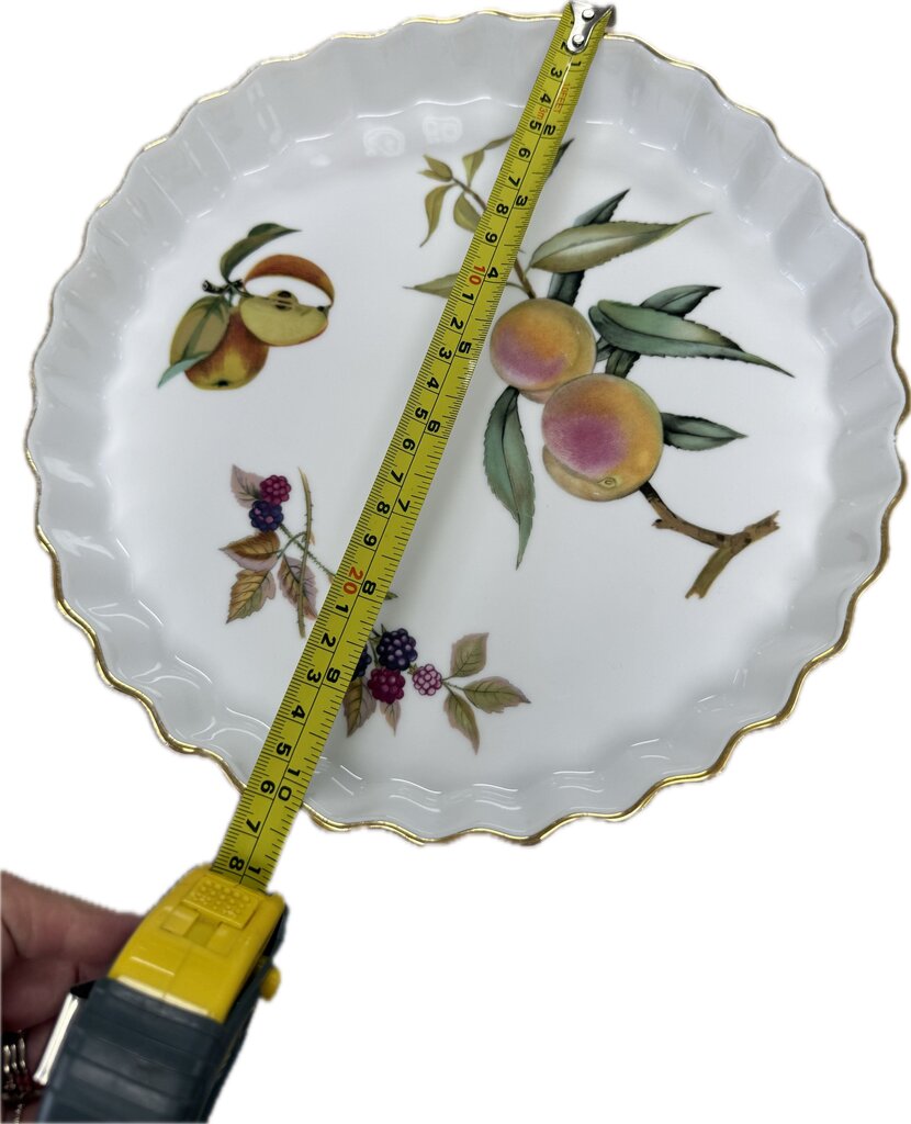 VINTAGE ENGLAND PIE PAN FRUITS