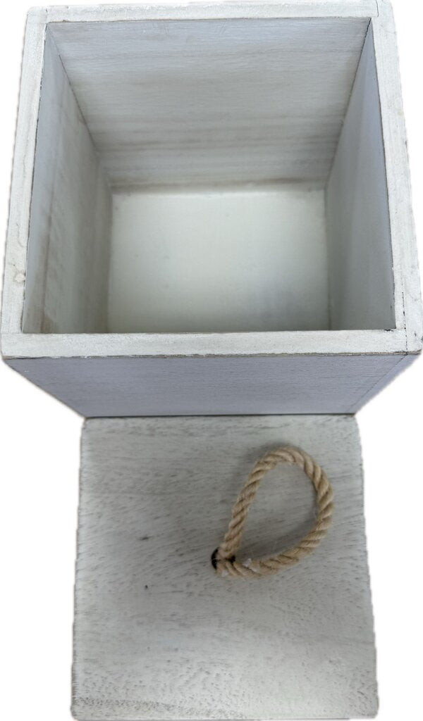 SAND AND SHELL BOX WITH LID