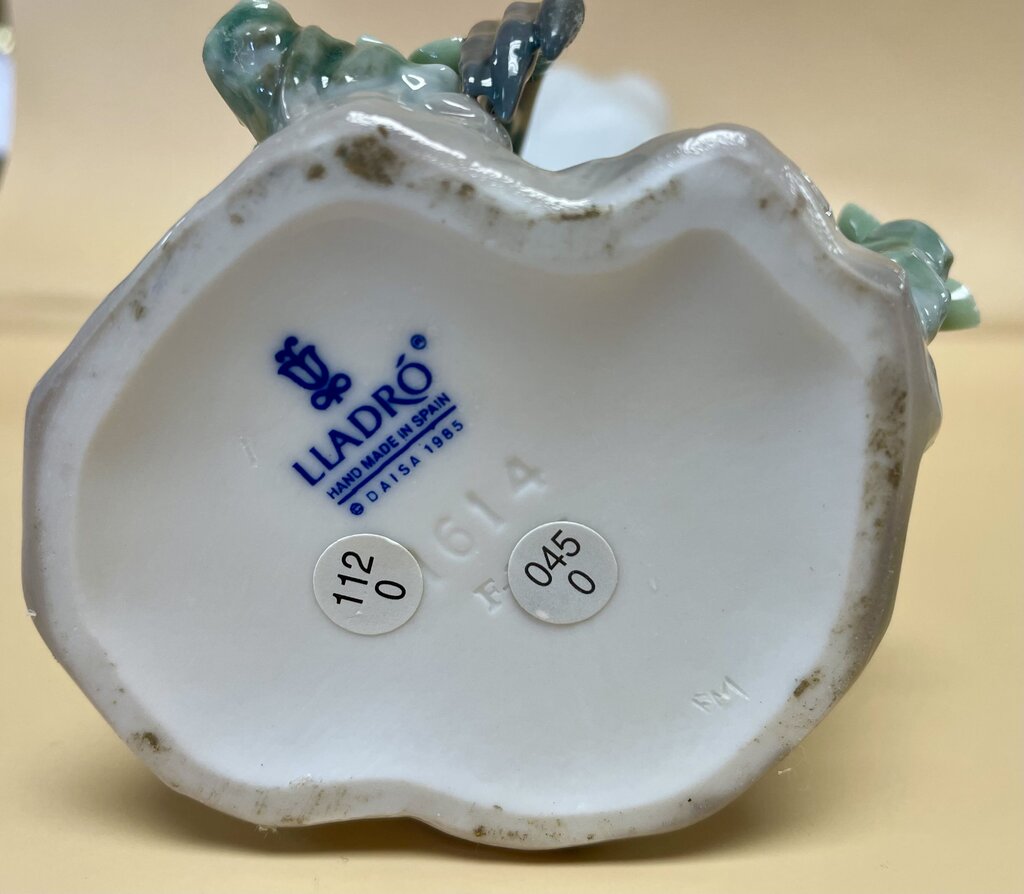 LLADRO PORCELAIN CRANE