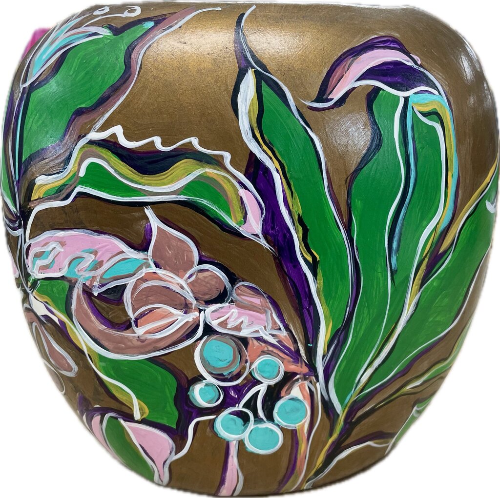 SIGNED SANDI BADASH PAINTED GOLD AND MULTICOLOR FLORAL VASE 8X9