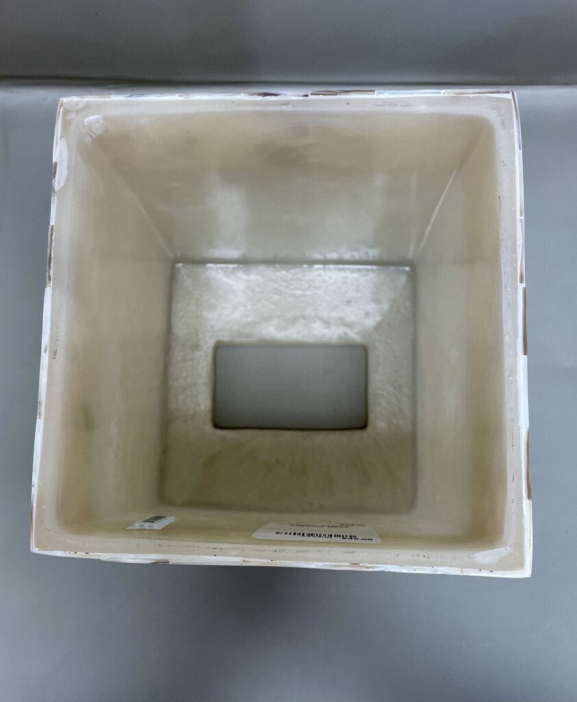 CAPIZ SHELL TISSUE BOX