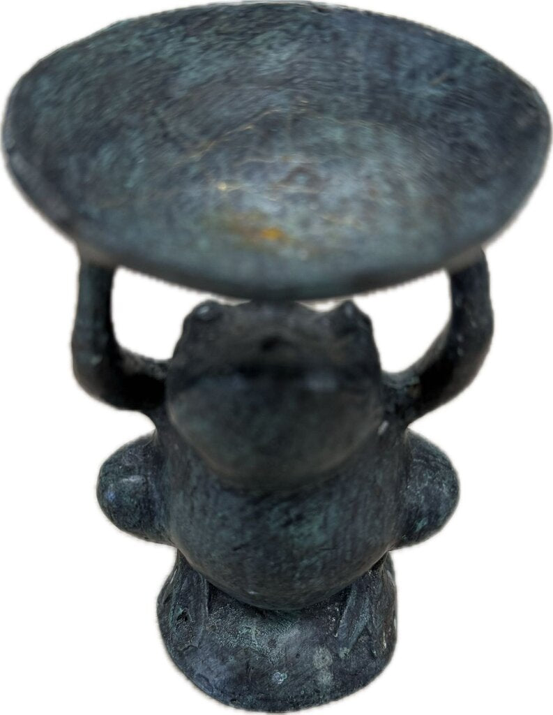 PAINTED BRASS FROG TAZZA STATUE