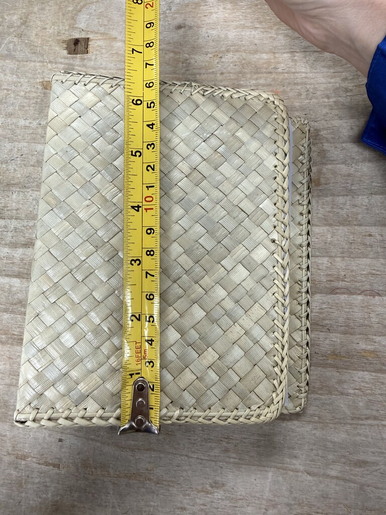 RATTAN PHOTO ALBUM