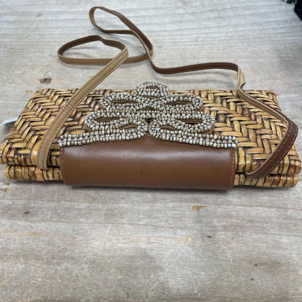 TOMMY BAHAMA RATTAN AND BEADED CLUTCH 12X5