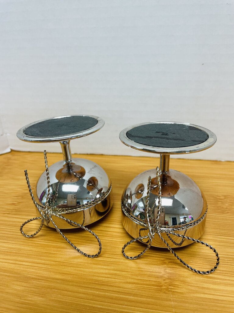 VERA WANG LOVE KNOTS TEA LIGHT HOLDER SET OF 2 5"x2"
