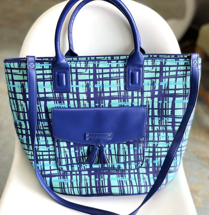 BLUE PLAID VERA BRADLEY OVERNIGHT TOTE
