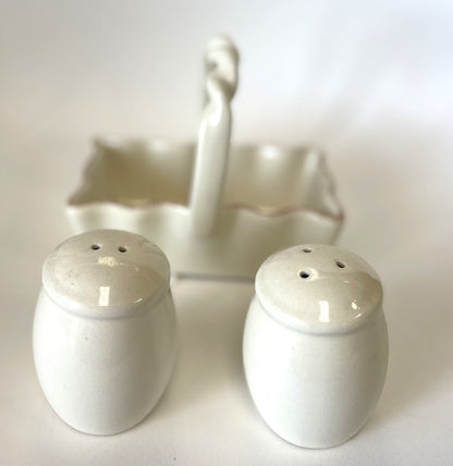 CERAMIC SALT AND PEPPER IN BASKET