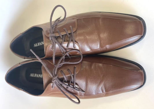 ALFANI SHOES SIZE 10.5