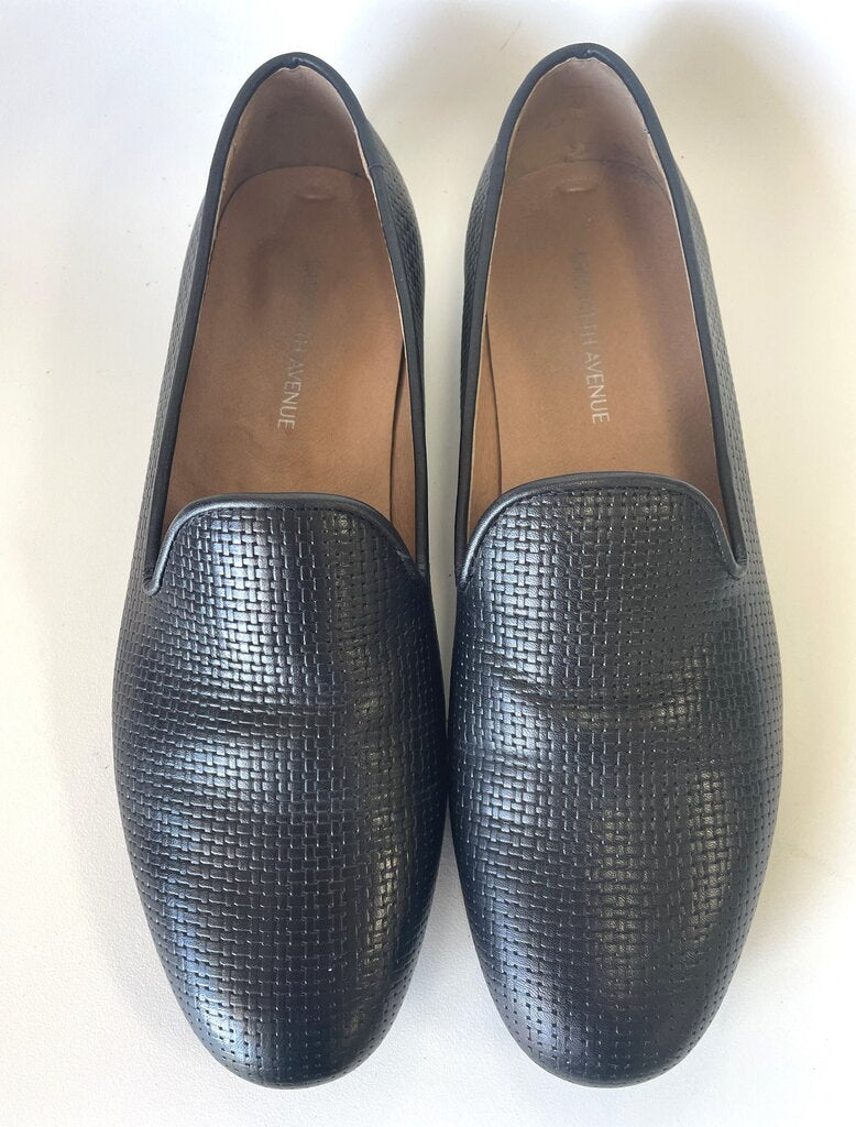 SAKS FIFTH AVENUE SLIP ON SIZE 10.5