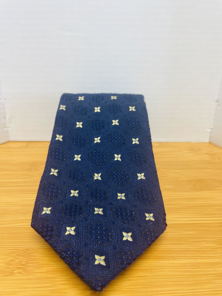 BERGDORF GOODMAN TIE